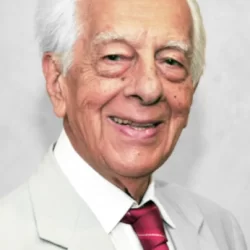 50 – Mauro Ribeiro Viegas